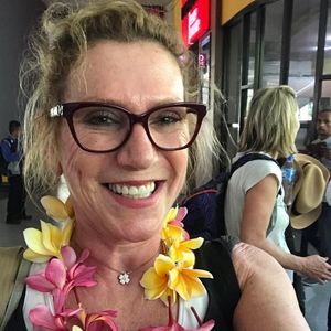 Meet your Posher, Debbie